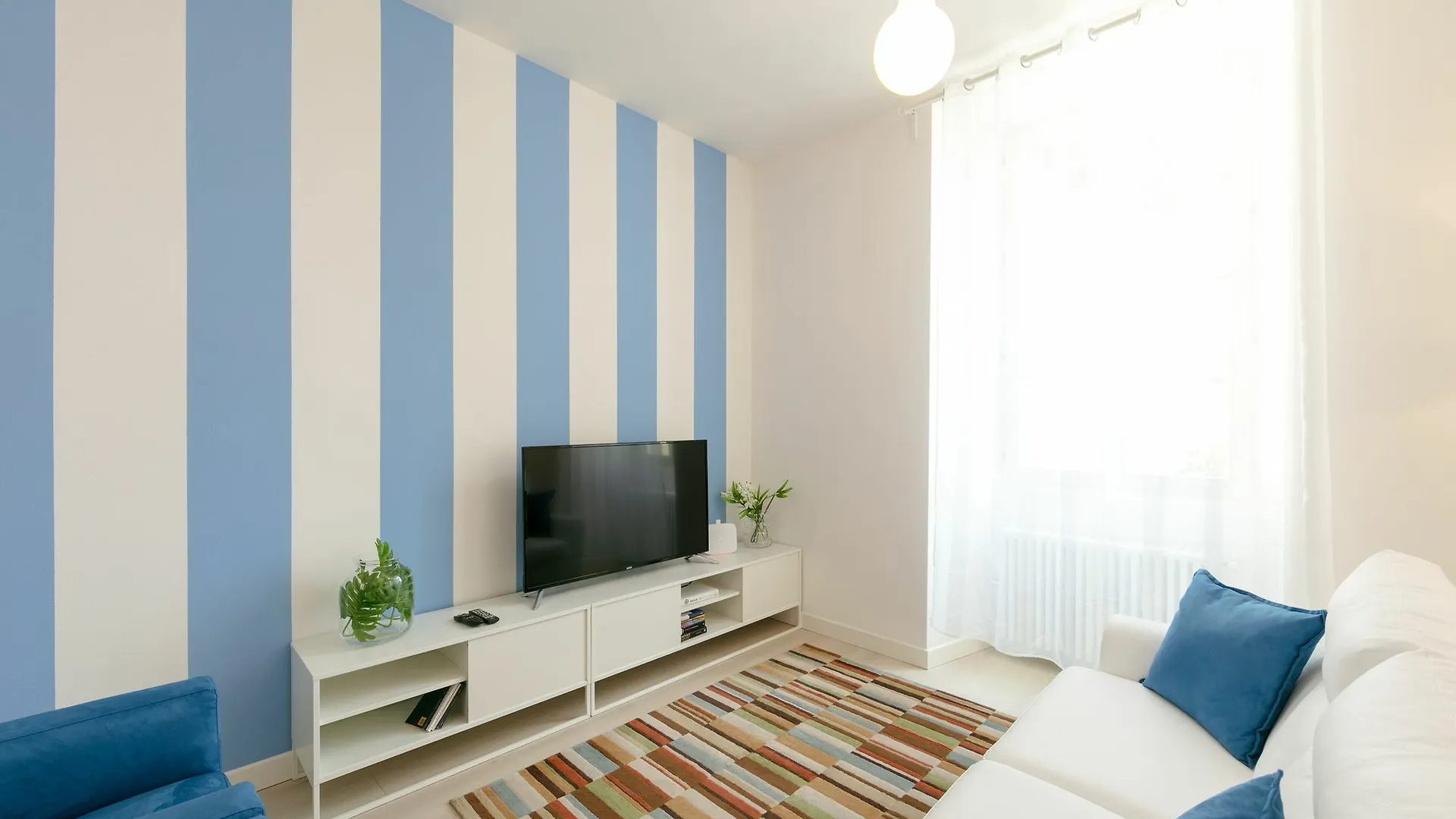 Heart Lake Apartments- Verbania إنترا 0*,  إيطاليا