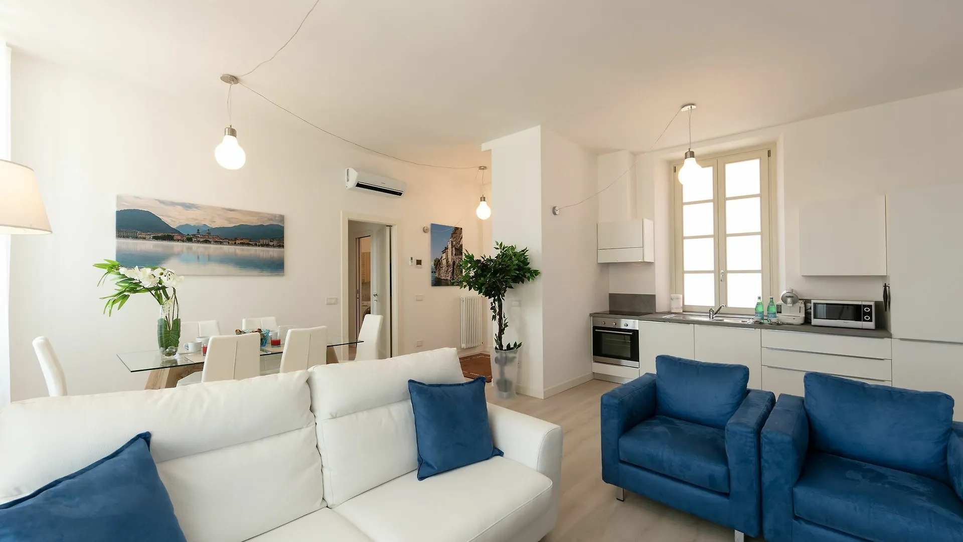 Heart Lake Apartments- Verbania إنترا 0*,  إيطاليا